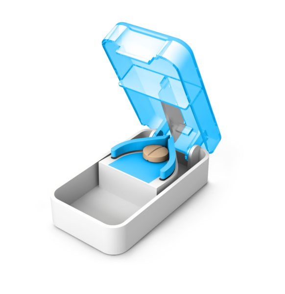 Portable Pill Cutter cutting pill